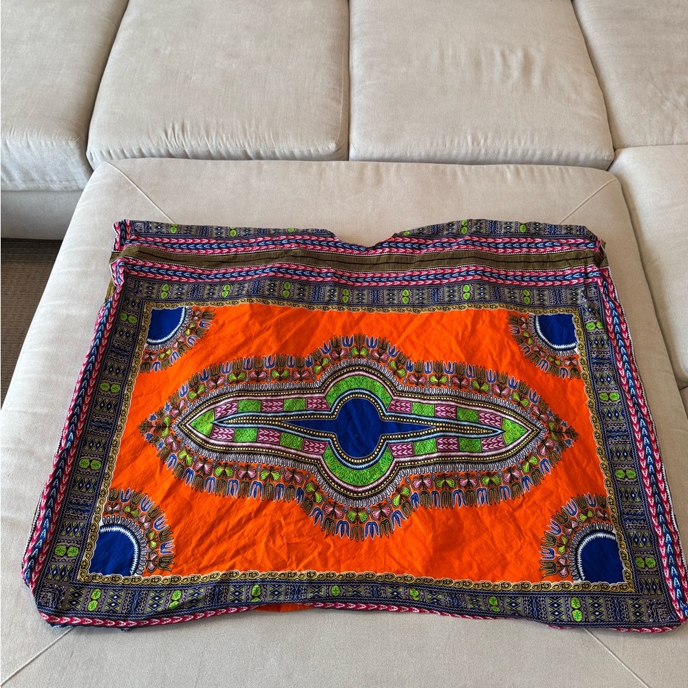 Vibrant Dashiki Style Top - Picture 3 of 3